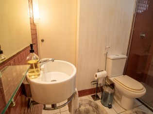WC SUÍTE IV