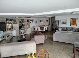 SALA DE ESTAR (ÂNGULO II)