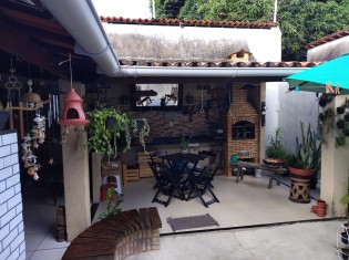 DECK E CHURRASQUEIRA
