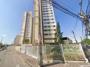 FACHADA (ÂNGULO II)