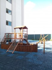 PLAYGROUND (ÂNGULO II)