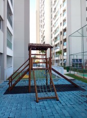 PLAYGROUND (ÂNGULO III)