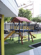 PLAYGROUND (ÂNGULO II)