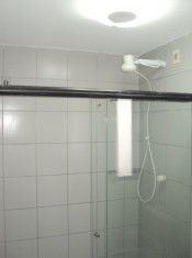 WC SUÍTE III (ÂNGULO II)