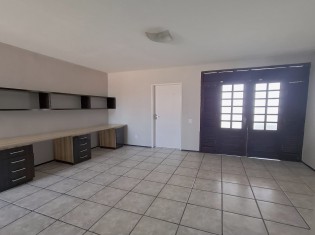 SALA PISO SUPERIOR