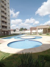 PISCINAS (&Acirc;NGULO II)
