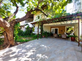 FACHADA - CASA (ÂNGULO II)