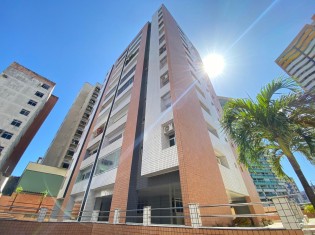 FACHADA (ÂNGULO II)