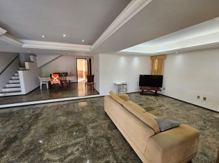 SALA DE ESTAR (ÂNGULO II)