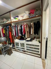 CLOSET SU&Iacute;TE III