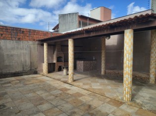 QUINTAL (ÂNGULO III) - DECK/CHURRASQUEIR