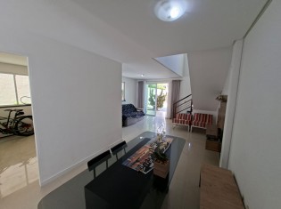 SALA DE JANTAR (ÂNGULO II)