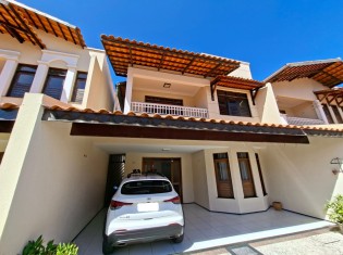 FACHADA CASA (ÂNGULO II)