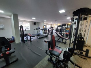 ACADEMIA (&Acirc;NGULO II)