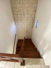 ESCADA DE ACESSO AO SEGUNDO PISO (&Acirc;NGULO II)