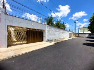 FACHADA (ÂNGULO II)