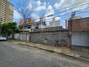 FACHADA EXTERNA (ÂNGULO II)