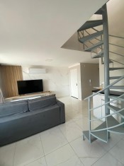 ESCADA DE ACESSO A COBERTURA