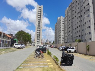 &Aacute;REA COMUM E GARAGENS