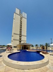 PISCINA (&Acirc;NGULO III)