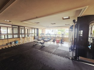 ACADEMIA (&Acirc;NGULO II)