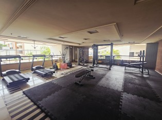 ACADEMIA (&Acirc;NGULO III)