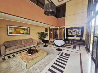 HALL DE ENTRADA (&Acirc;NGULO III)