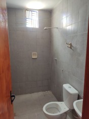 WC SU&Iacute;TE