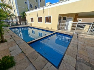 PISCINA (&Acirc;NGULO II)