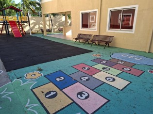 PLAYGROUND (&Acirc;NGULO II)