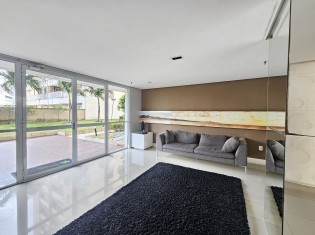 HALL DE ENTRADA (&Acirc;NGULO II)