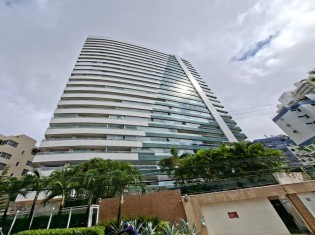 FACHADA (&Acirc;NGULO II)