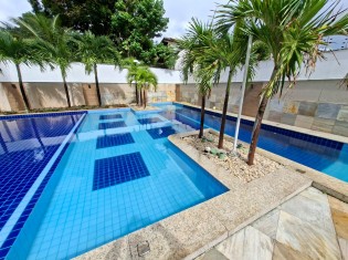 PISCINAS (&Acirc;NGULO III)