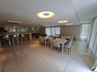 SALAO DE FESTAS (&Acirc;NGULO II)