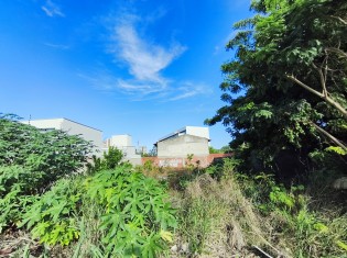 TERRENO (&Acirc;NGULO III)