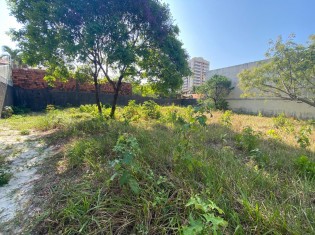 TERRENO (&Acirc;NGULO IV)