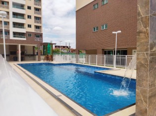 PISCINA (&Acirc;NGULO II)