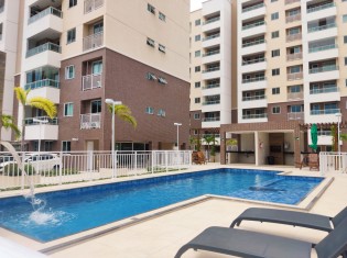 PISCINA (&Acirc;NGULO III)