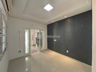 DORMIT&Oacute;RIO TERREO (&Acirc;NGULO II)