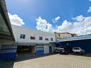 PATIO ESTACIONAMENTO (&Acirc;NGULO II)