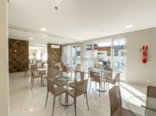 SAL&Atilde;O DE FESTAS (&Acirc;NGULO II)