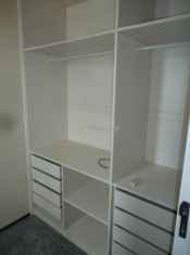 CLOSET SU&Iacute;TE III