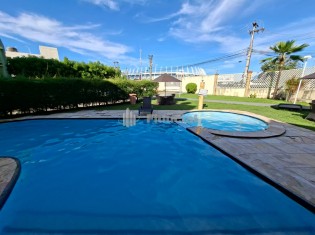 PISCINA (&Acirc;NGULO III)