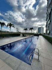 PISCINA RAIADA