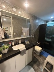 WC SU&Iacute;TE II