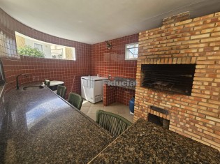 DECK E CHURRASQUEIRA