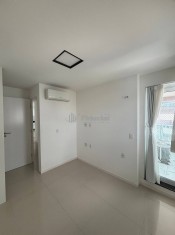 SUITE 02 (REVERS&Iacute;VEL)