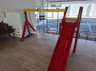 PLAYGROUND (&Acirc;NGULO II)