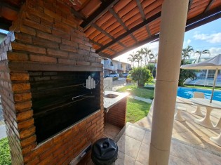 DECK/CHURRASQUEIRA