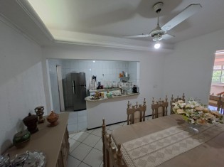 SALA ( PISO SUPERIOR)